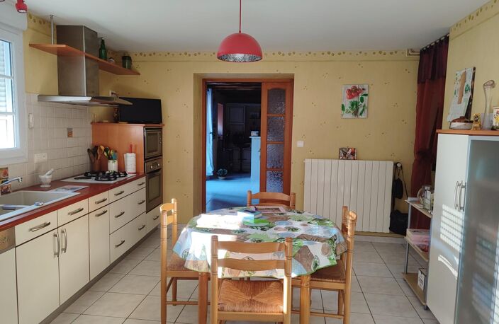 Maison 6 pièces, dépendances, piscine, jardin — photo 3