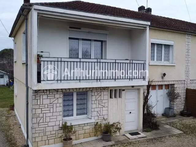 Maison de ville à étage – 3 chambres — photo du bien