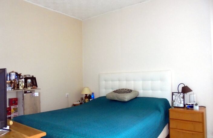 EXCLUSIVITÉ – MAISON AVEC GARAGE SUR 1 300 M² DE TERRAIN — photo 4