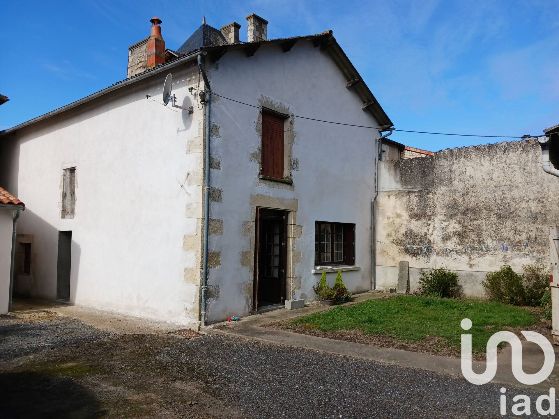 St-Secondin - 118m² - 6p. - 3ch.