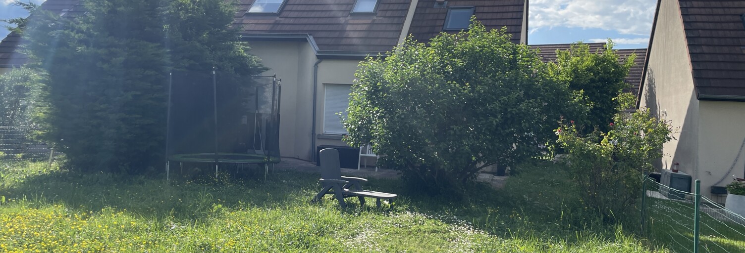 Maison 4 Pièces 96 m² à vendre à La Chapelle-Saint-Ursin (18570)