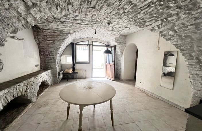 Maison de ville avec terrasse, 2 garages, 2 appt. — photo 3