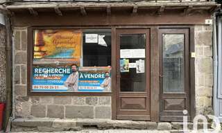 Immeuble  90 m² à vendre à Mur-de-Barrez (12600)