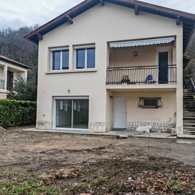 Appartement 4 pièces 800 €