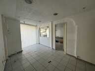 Local commercial — photo 3