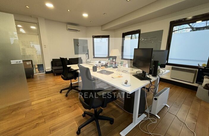 BUREAUX à LOUER — photo 2