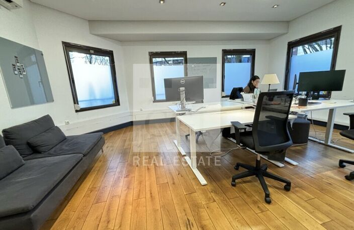 BUREAUX à LOUER — photo 3