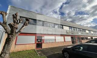 Commerce  280 m² à louer à Vaulx-en-Velin (69120)