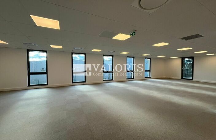 BUREAUX à LOUER — photo 4