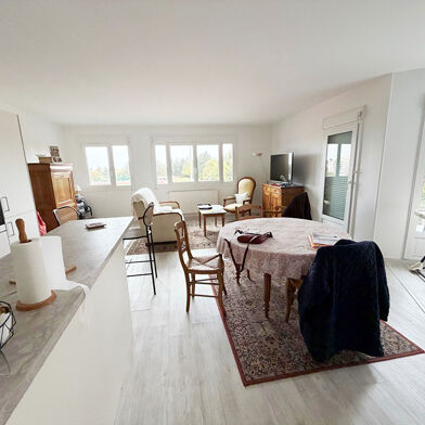 Appartement 4 pièces 210500 €