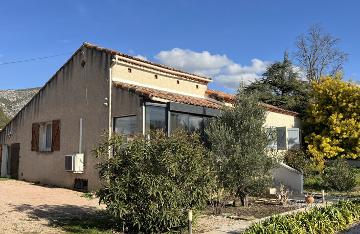 Maison de plain-pied rénovée sur terrain de 1 000 m2 — photo 4