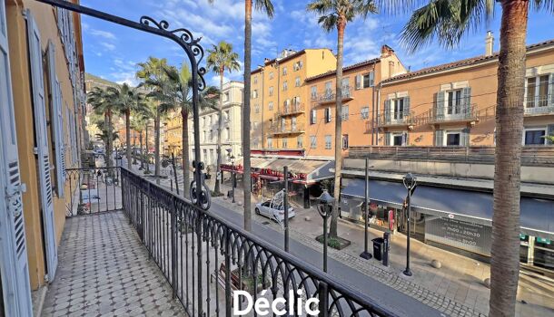 Bureau 3 pièces  à vendre Grasse 06130