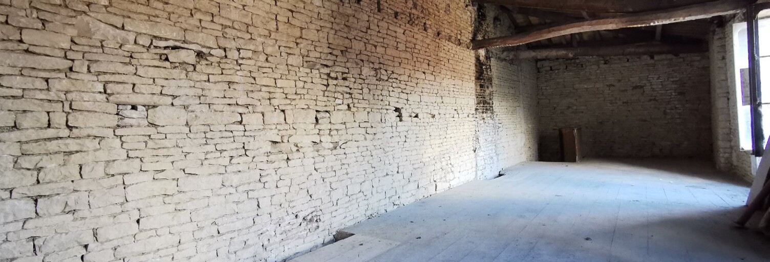 Maison 4 Pièces 170 m² à vendre à Frontenay-Rohan-Rohan (79270)