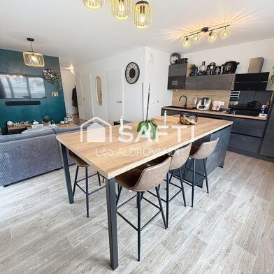 Appartement 3 pièces 239900 €