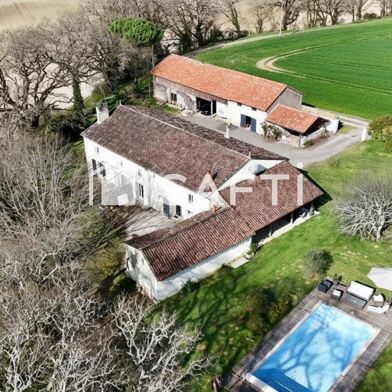 Maison 10 pièces 494000 €