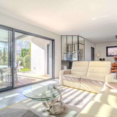 Maison 4 pièces 590000 €