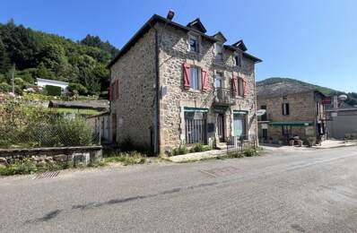 Maison de bourg de 5 pièces principales — photo du bien