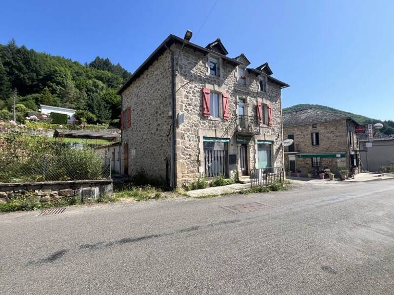 Maison de bourg de 5 pièces principales — photo 1