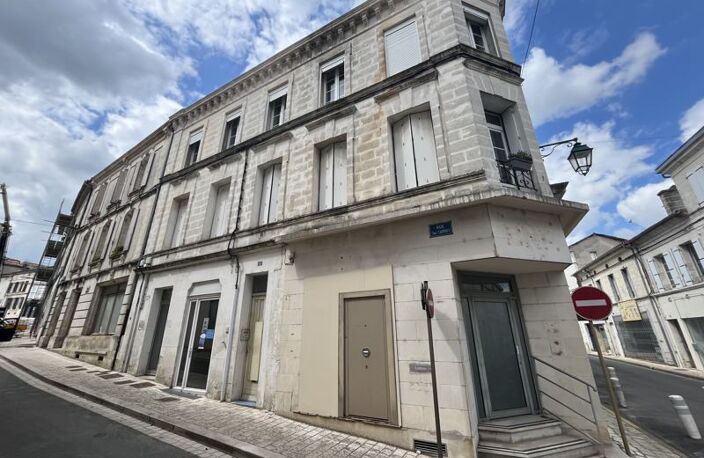 Vente immeuble   Barbezieux-Saint-Hilaire (16300) — photo 2