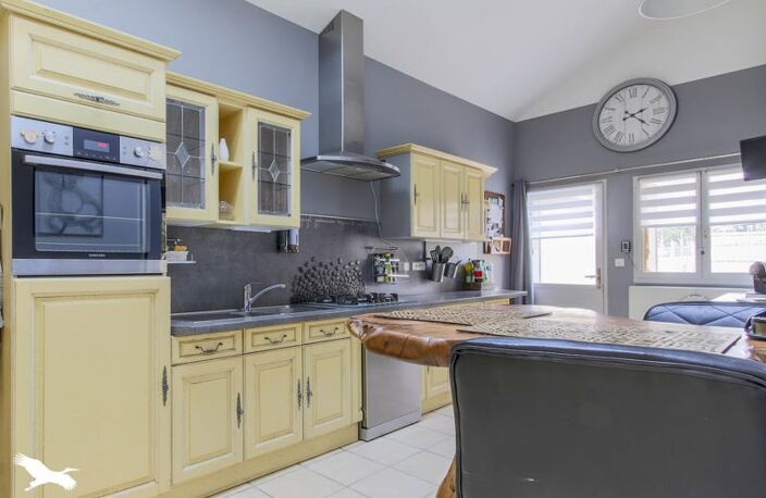 Maison en pierre de 7 pièces principales — photo 4