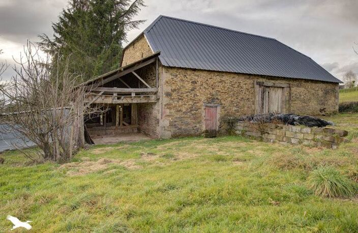 Maison en pierre de 3 pièces principales — photo 2