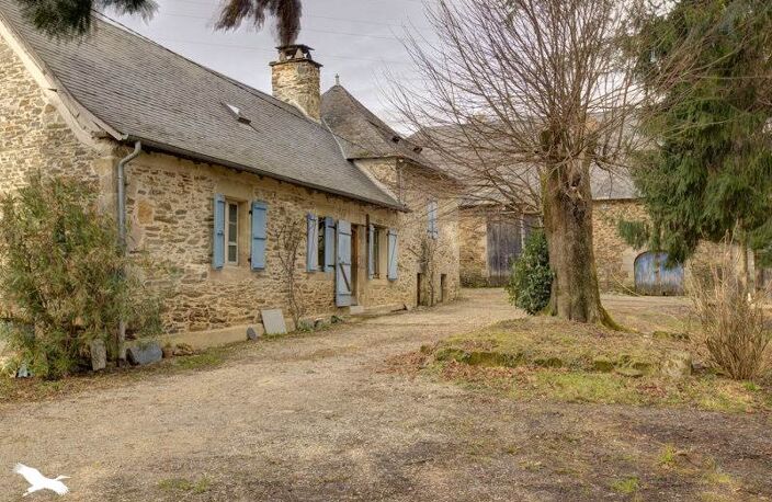 Maison en pierre de 3 pièces principales — photo 5