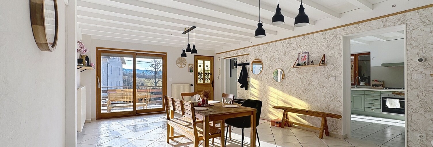 Maison 6 Pièces 186 m² à vendre à Ravilloles (39170)