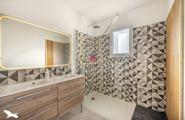 Contemporaine de 4 pièces principales — photo 5