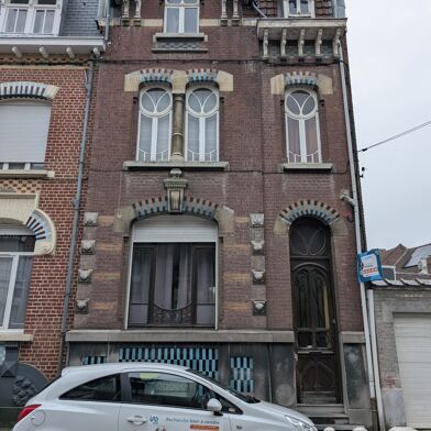 Maison 5 pièces 1162 €