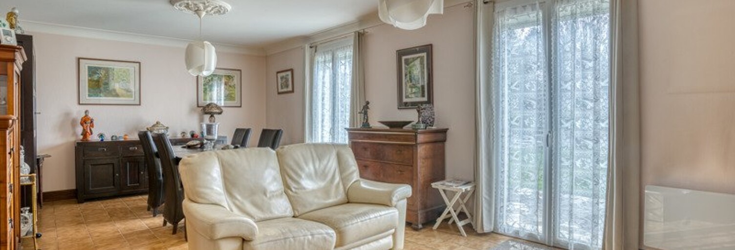 Maison 6 Pièces 145 m² à vendre à Saint-Pierre-d'Eyraud (24130)
