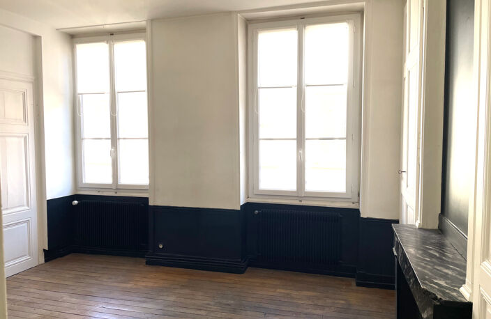 T4 avec charme de l'ancien, coeur Villefranche-Saône — photo 2