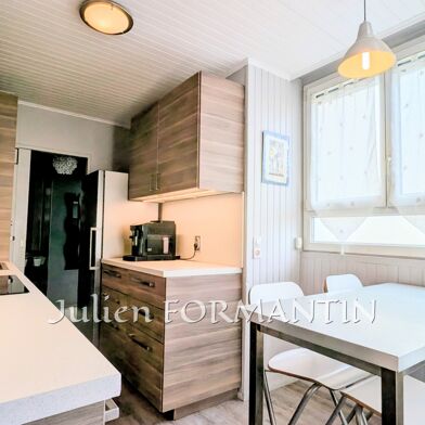 Appartement 4 pièces 270000 €