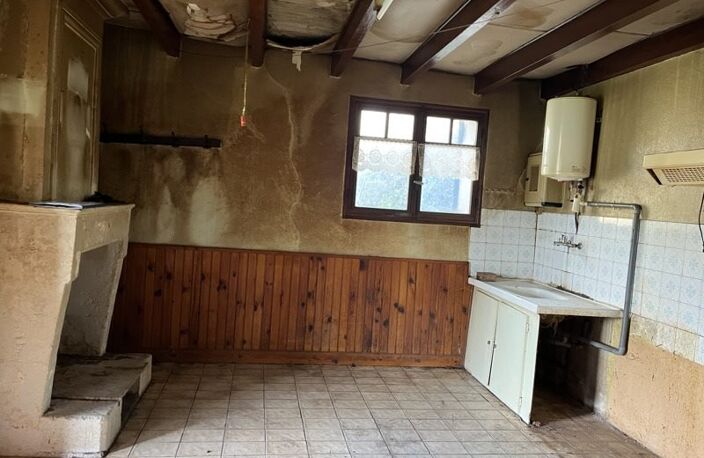Vente maison 3 pièces 88 m² Chartuzac (17130) — photo 2