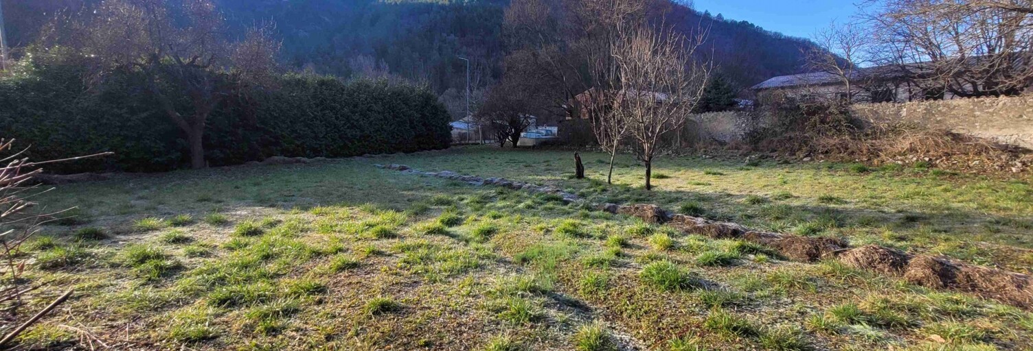 Terrain  1245 m² à vendre à Digne-les-Bains (04000)