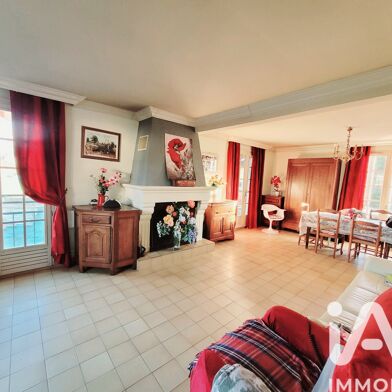 Maison 7 pièces 250000 €