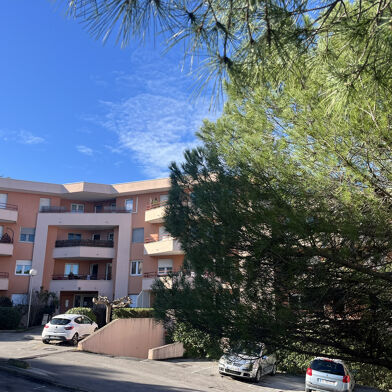 Appartement 3 pièces 180000 €