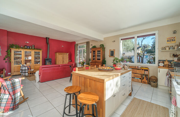Marseille 13 ème Croix-Rouge à vendre maison de 6 pièces avec parking et cave — photo 3