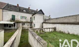 Maison 10 Pièces 200 m² à vendre à Descartes (37160)