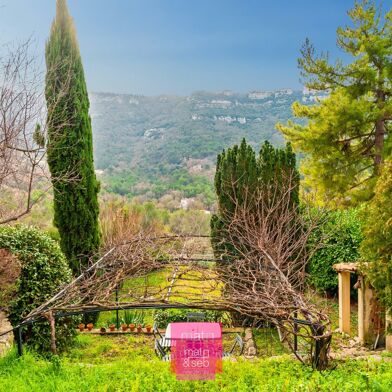 Maison 13 pièces 700000 €