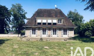 Maison 8 Pièces 235 m² à vendre à Cuts (60400)