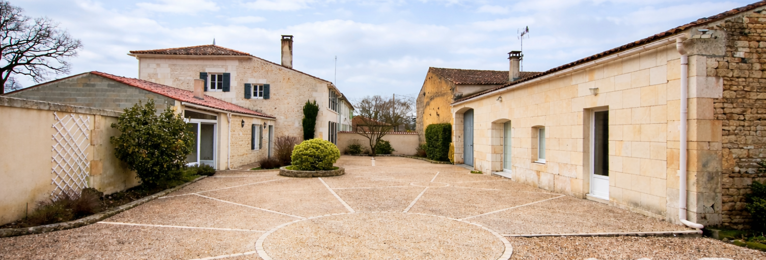 Maison 6 Pièces 161 m² à vendre à Rioux (17460)