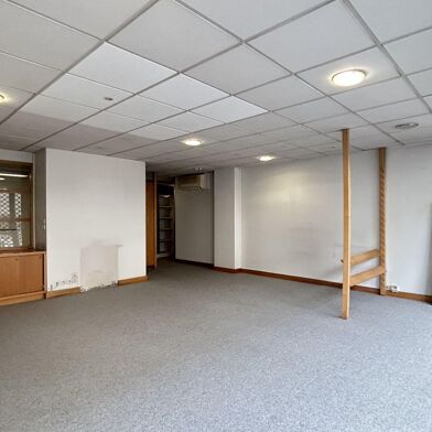 Commerce  106000 €