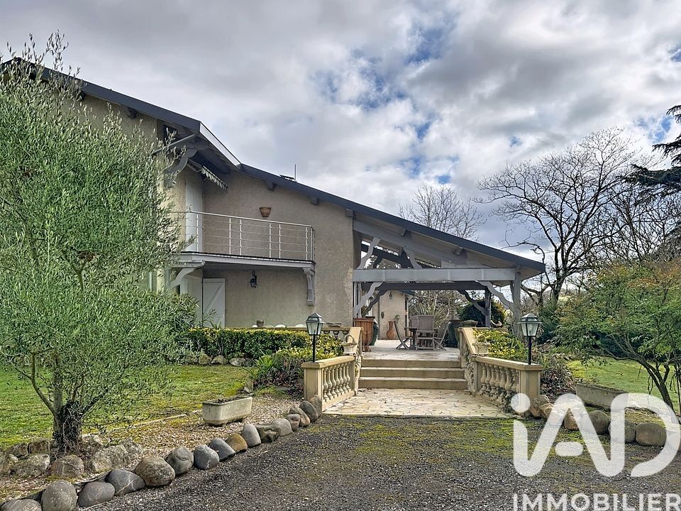 L-Isle-En-Dodon - 332m² - 5p. - 4ch.