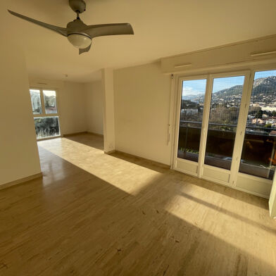 Appartement 5 pièces 280000 €