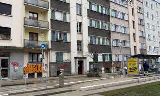 Garage   m² à louer à Ambilly (74100)