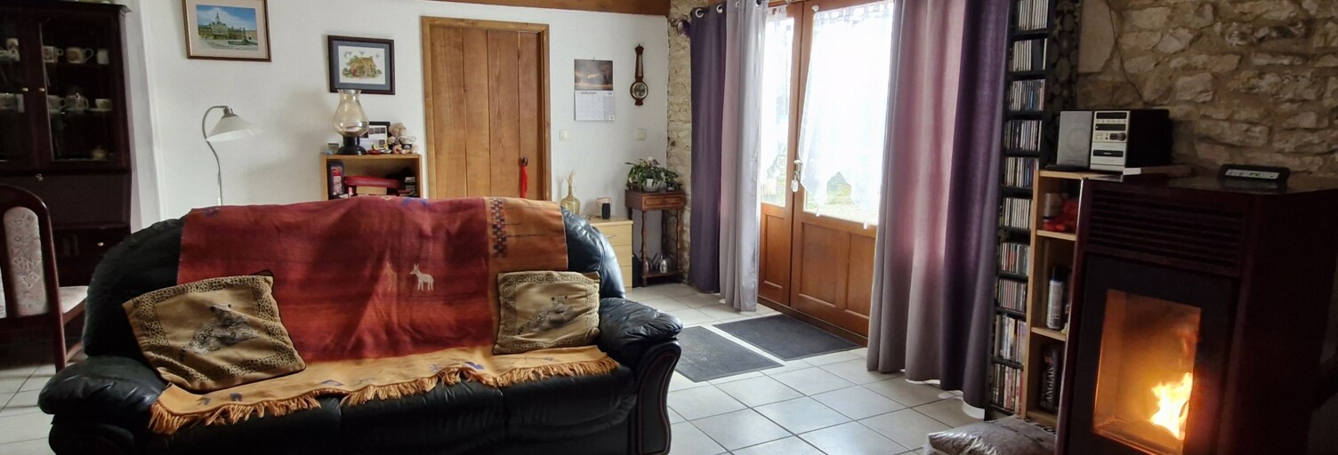 Maison 12 Pièces 330 m² à vendre à Beaulieu-sur-Sonnette (16450)