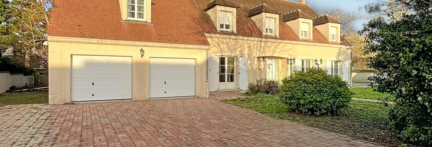 Maison 9 Pièces 240 m² à vendre à Chailly-en-Bière (77930)