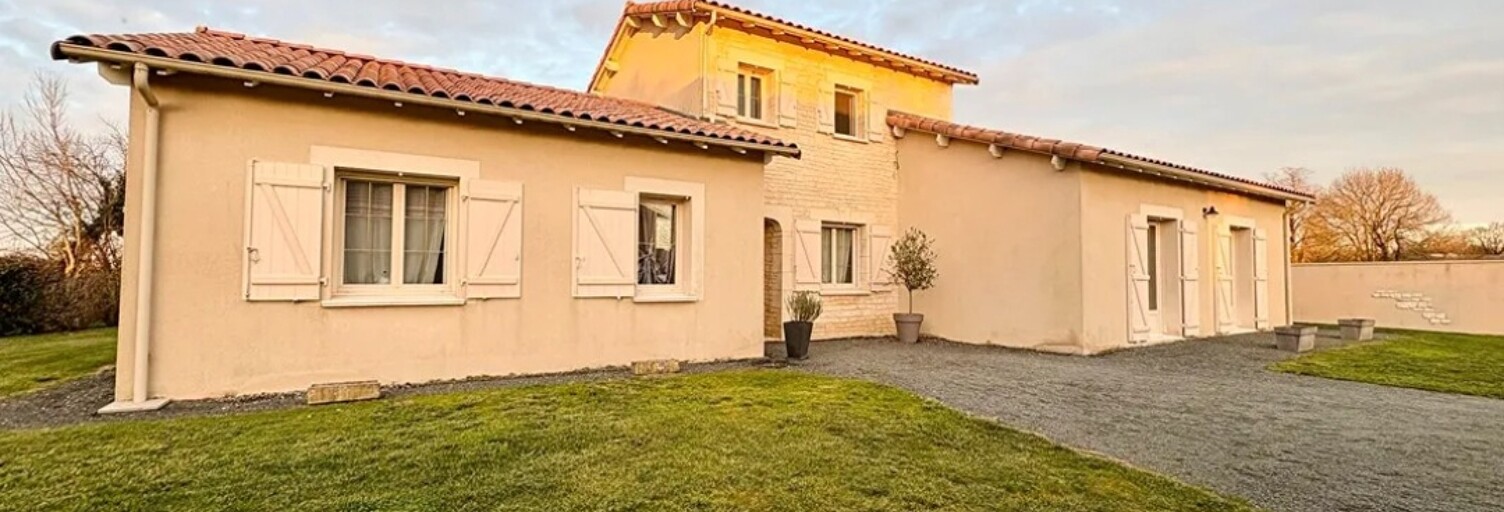 Maison 5 Pièces 159 m² à vendre à Melle (79500)