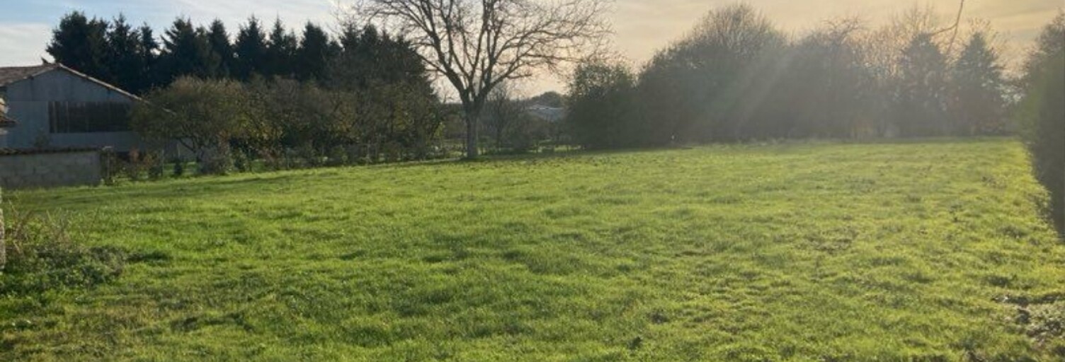 Terrain  1630 m² à vendre à Melle (79500)
