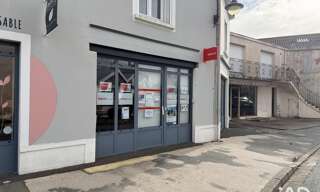 Commerce  61 m² à louer à Essarts-en-Bocage (85140)